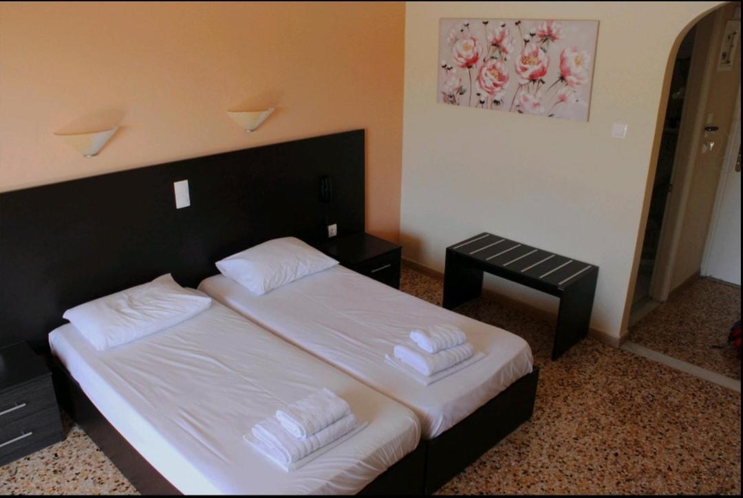 Hermes Agia Marina  Extérieur photo