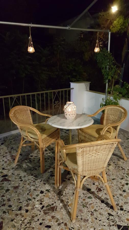 Hermes Agia Marina  Extérieur photo
